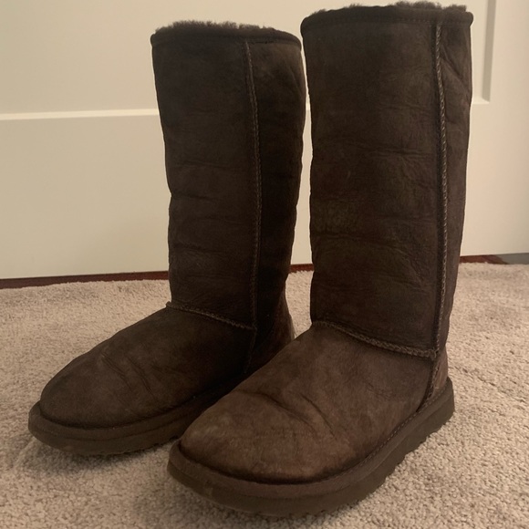 UGG Classic Tall Boots - Picture 2 of 6